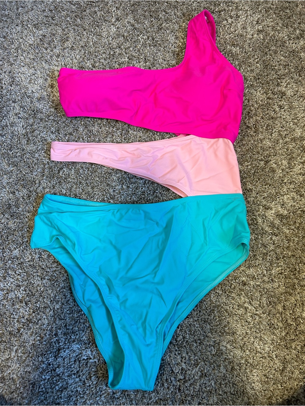 SHEIN One Piece Bathingsuit.
